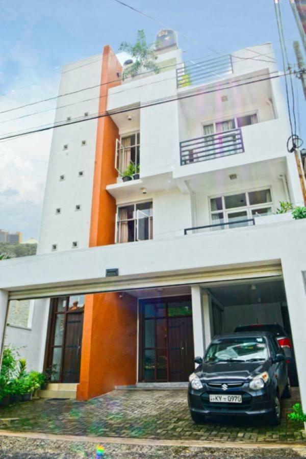 Furnished Apartment At Colombo Suburbs Nawala Rajagiriya Eksteriør bilde